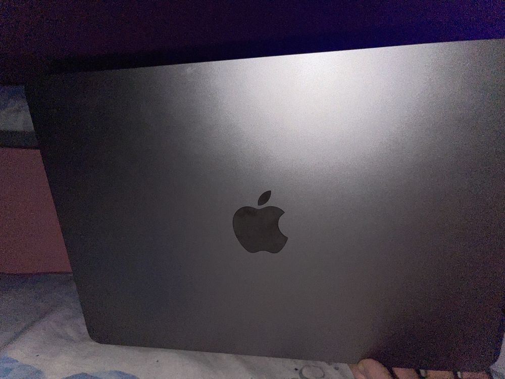 APPLE MACKBOOK air M2 chip 2022