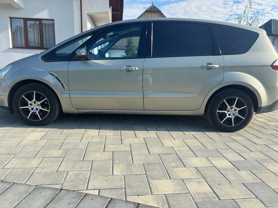 Vând Ford S Max 2009 2.2 tdi