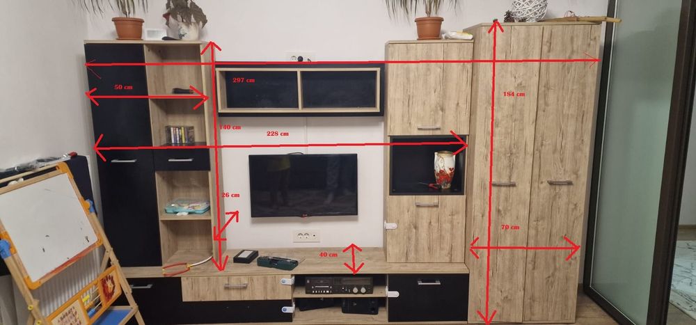 Mobila living, dimensiuni la cerere, pret usor negociabil.