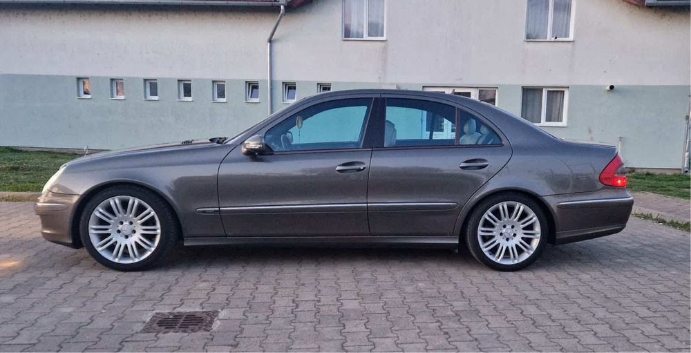 Mercedes e 2.2 sau Schimb
