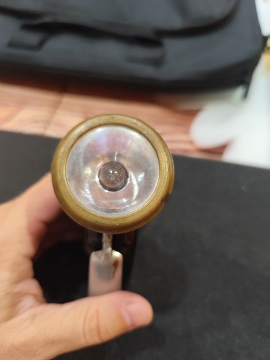Продавам стар фенер