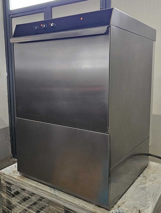 Професионална Съдомиялна Машина /Дозиращи Помпи/Източваща помпа