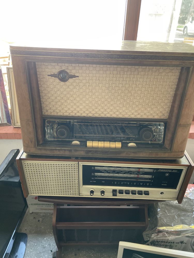 Aparate radio vechi