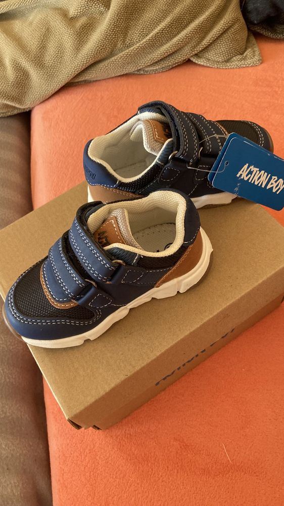 Pantofi cu scai Action Boy BLEUMARIN nou cu eticheta