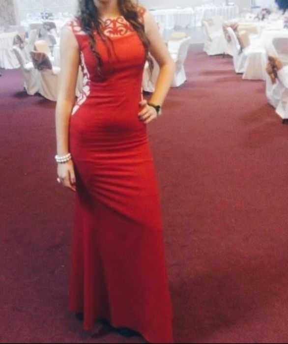Rochie lunga rosie