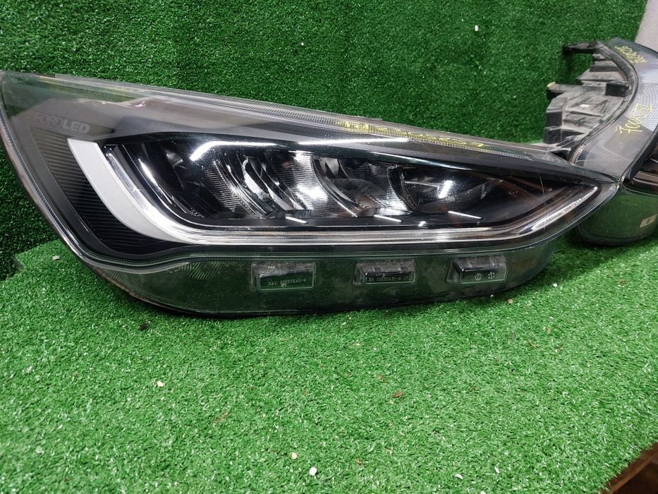 faruri far stanga dreapta original ford focus 4 mk4 facelift full led
