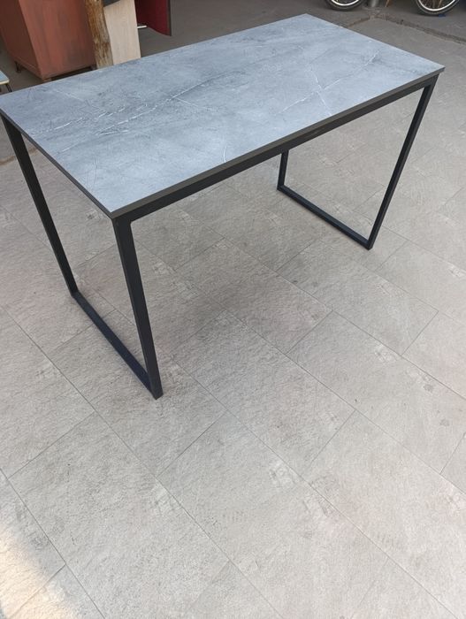 Продам стол лофт