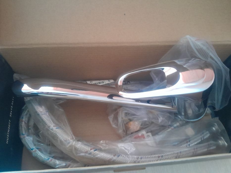 Продам новый смеситель на кухню