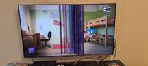 телевизор TCL 55C715  със счупена матрица