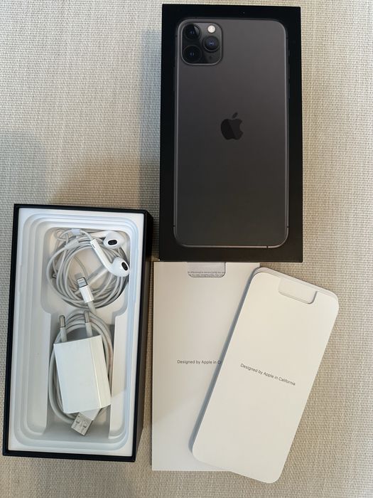 iPhone 11 Pro Max - перфектно състояние