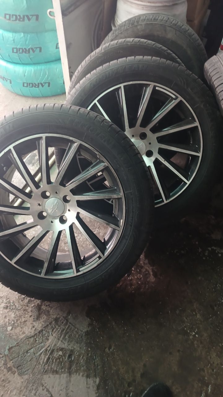 Diska balon sootiladiii  215/55/R17