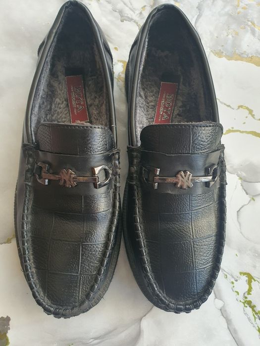 Продам Туфли для Мужчин 40 размера с Мехом .