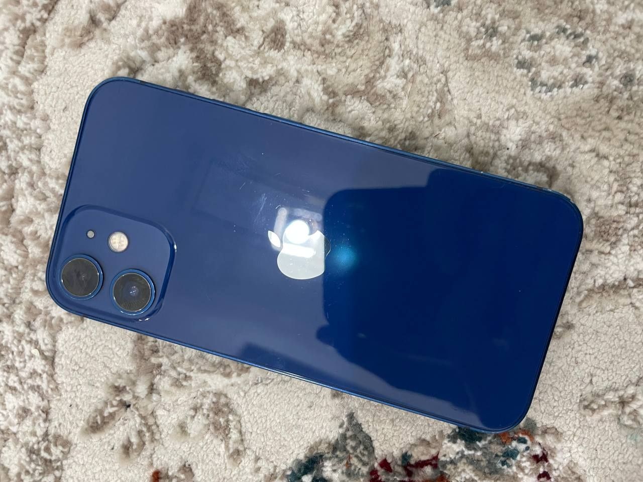 IPhone 12  mini srochna sotiladi