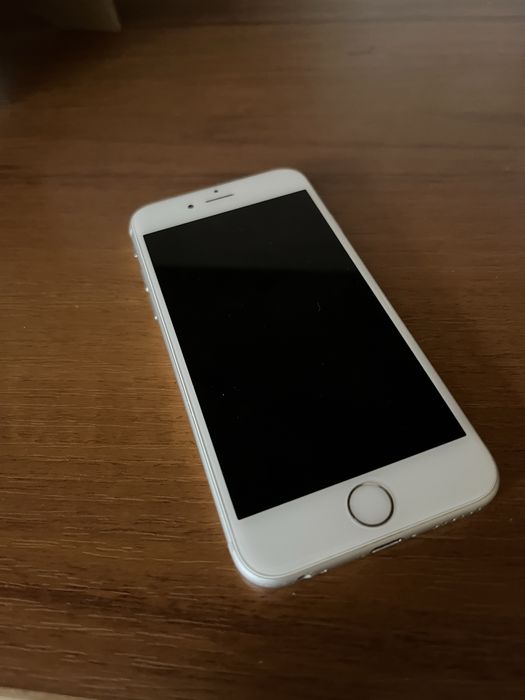 Телефон Iphone 6s