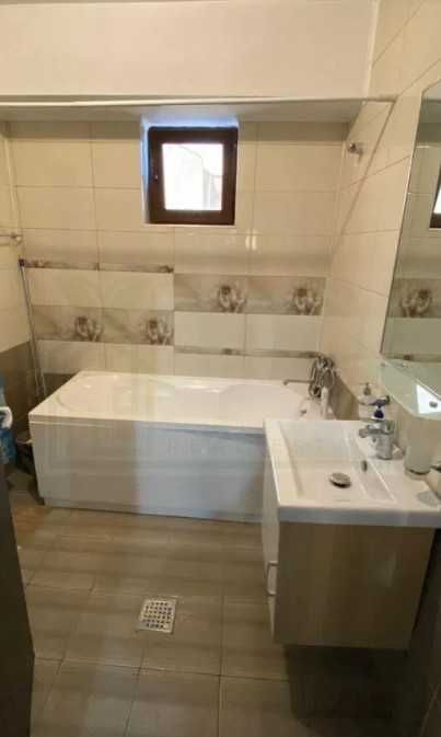 Дава се под наем Двустаен апартамент в Пловдив, Център - 65 кв.м за 311.1 € - Снимка #3