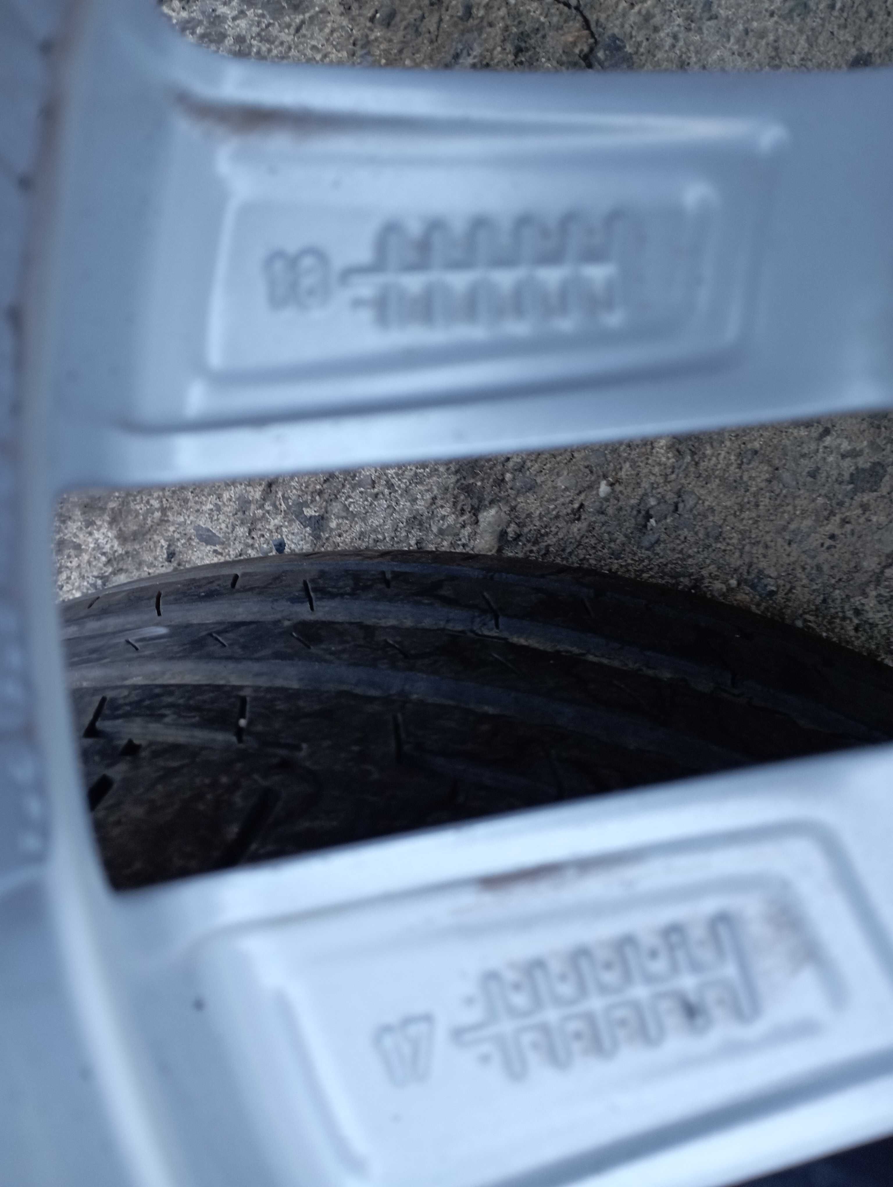 Оригинални джанти за VW TOURAN 16 цола 5 X 112 6,5J ет.48 57.1mm.
