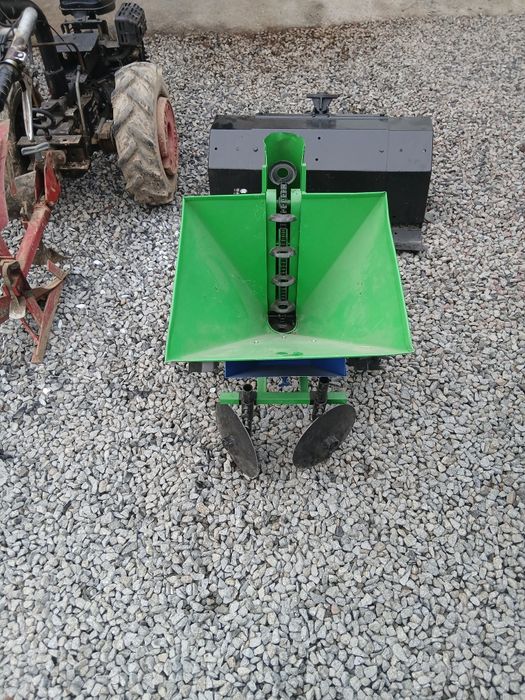 Motocultor...freza...plug