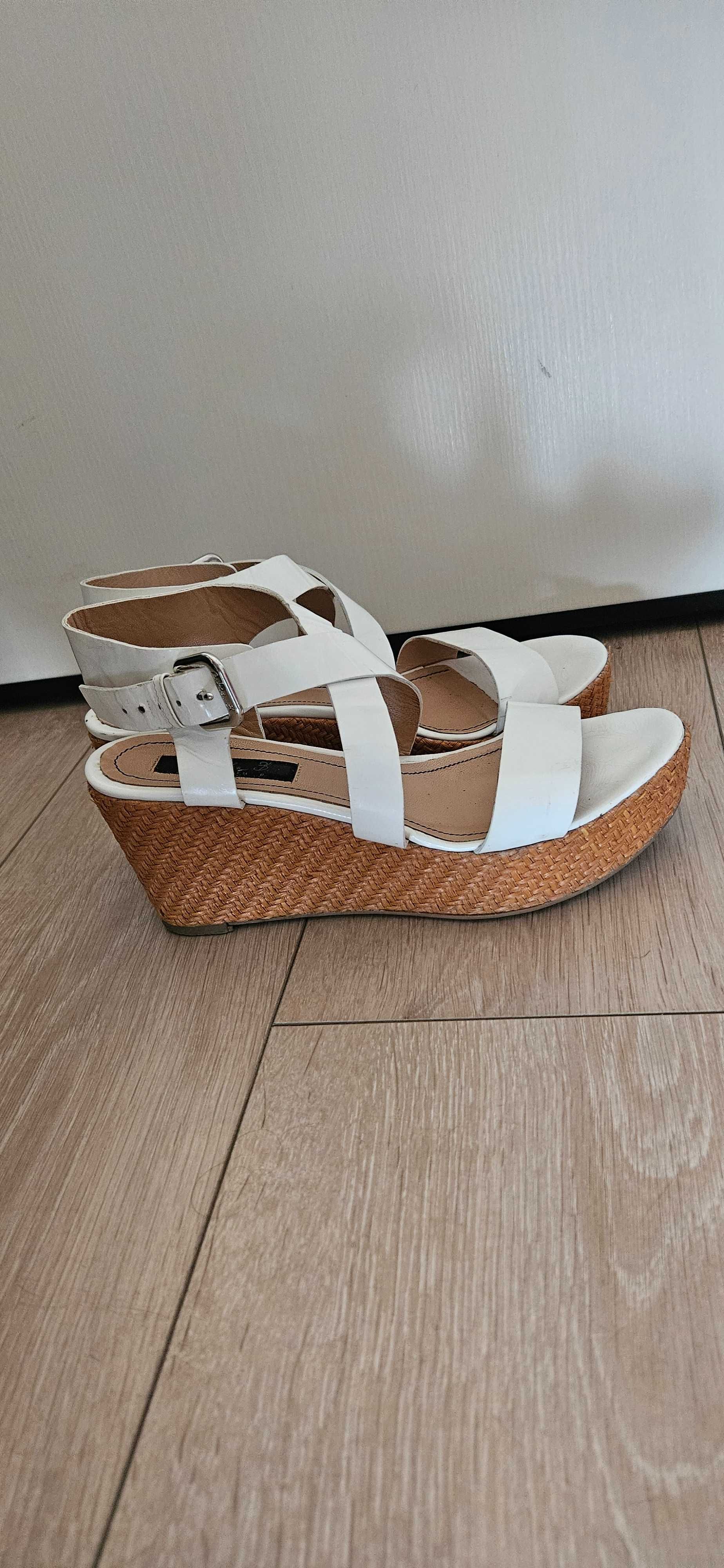 Sandale Musette cu platforma