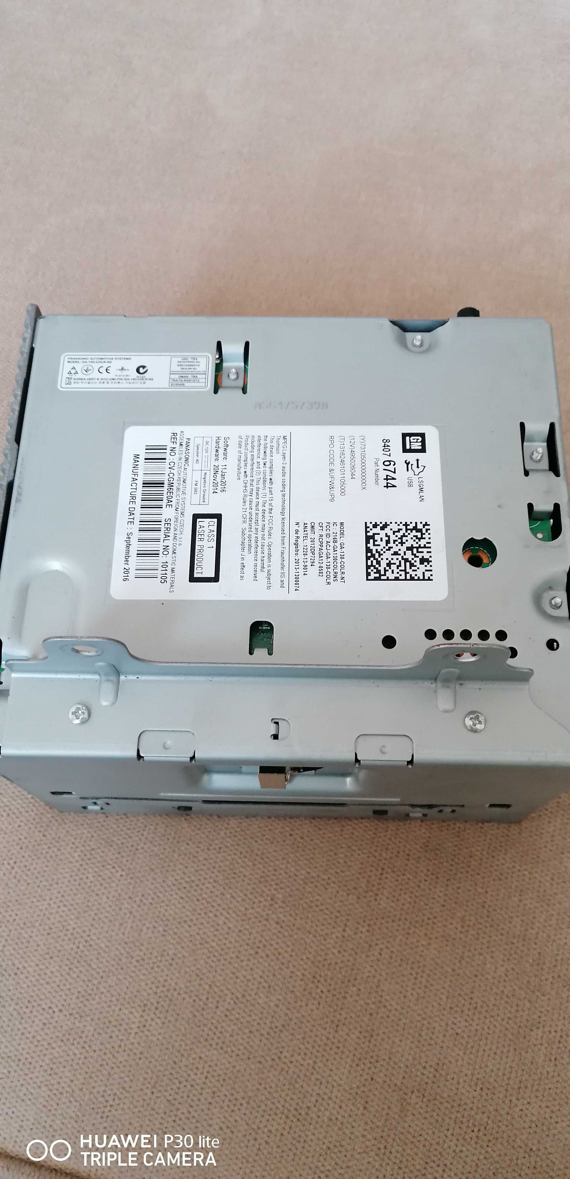 Radio CD player si panou comanda radio clima Opel Astra J