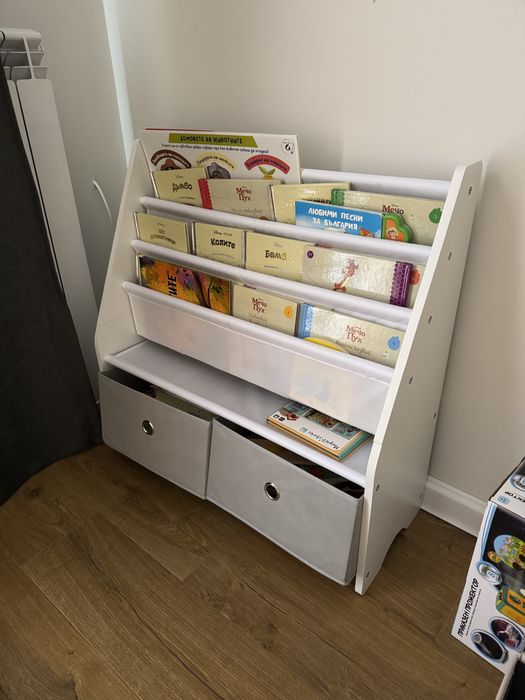 Детска монтесори библиотека