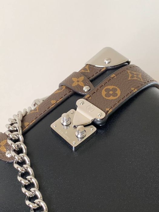 Geanta Louis Vuitton Side Trunk