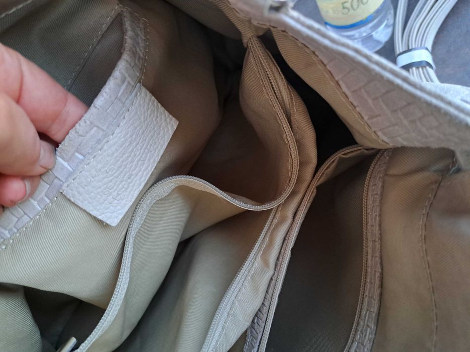 дамска чанта,бежова велурена торба-естествена кожа и велур