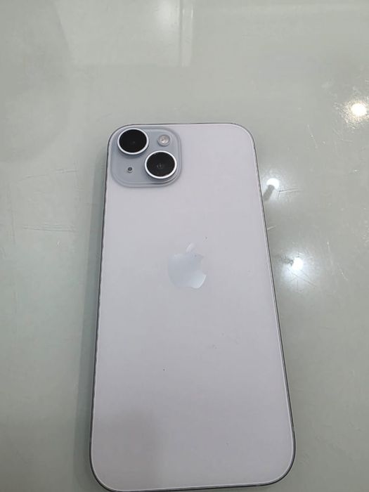 Продам Айфон 15 на 256