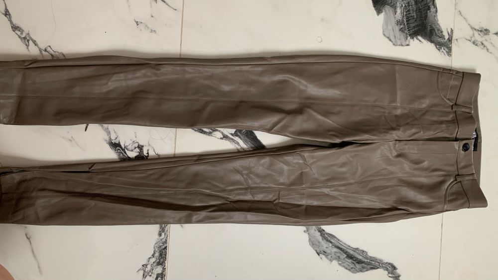 Кожен панталон ZARA