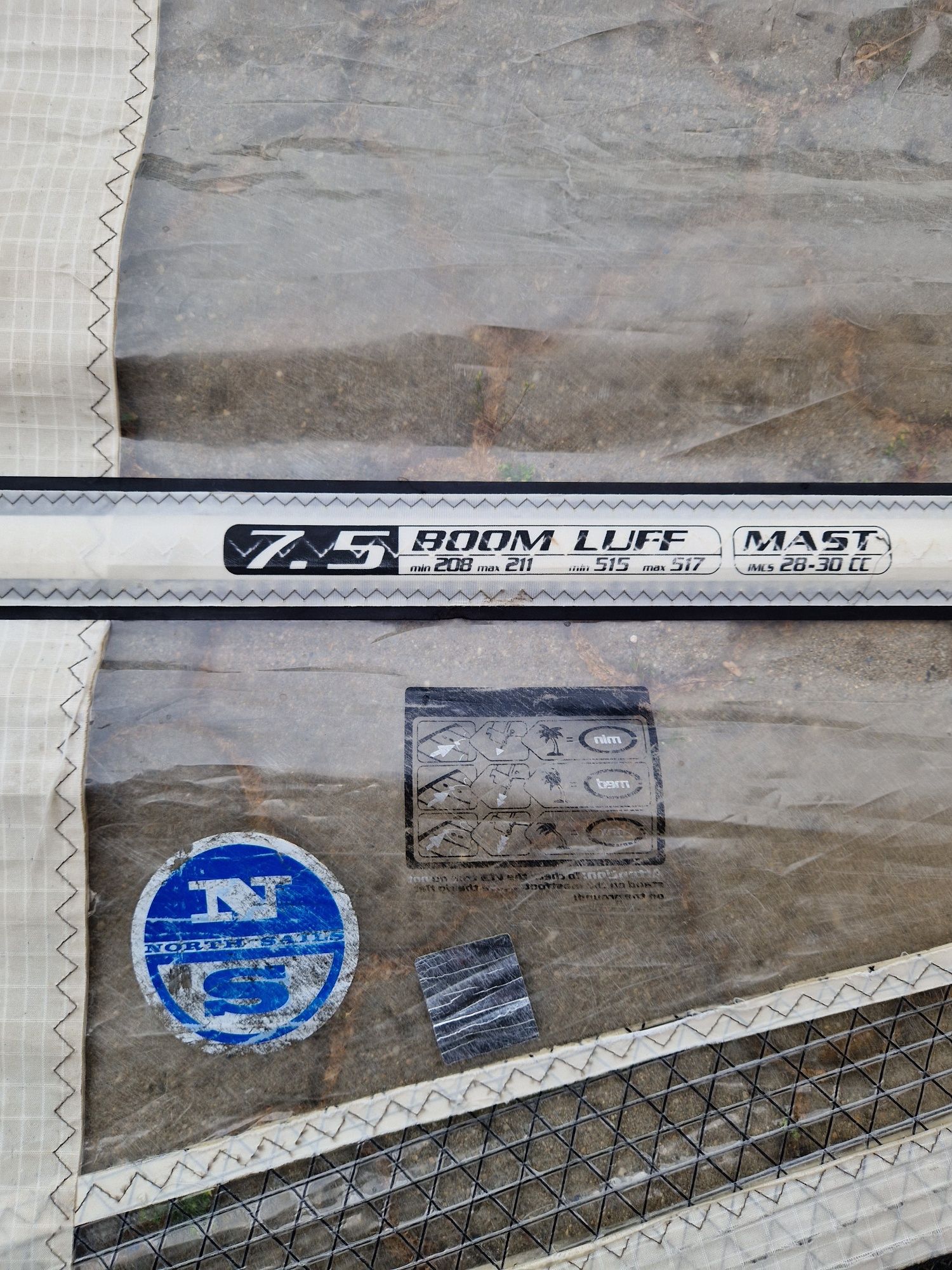 Set rig windsurf complet: 3 vele, catarg 100%carbon, boom NS