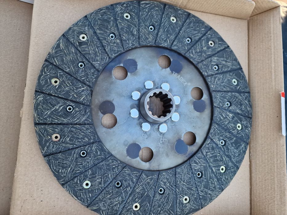 Disc ambreiaj tractor fiat 650 om preț 620 lei se poate trimite prin c