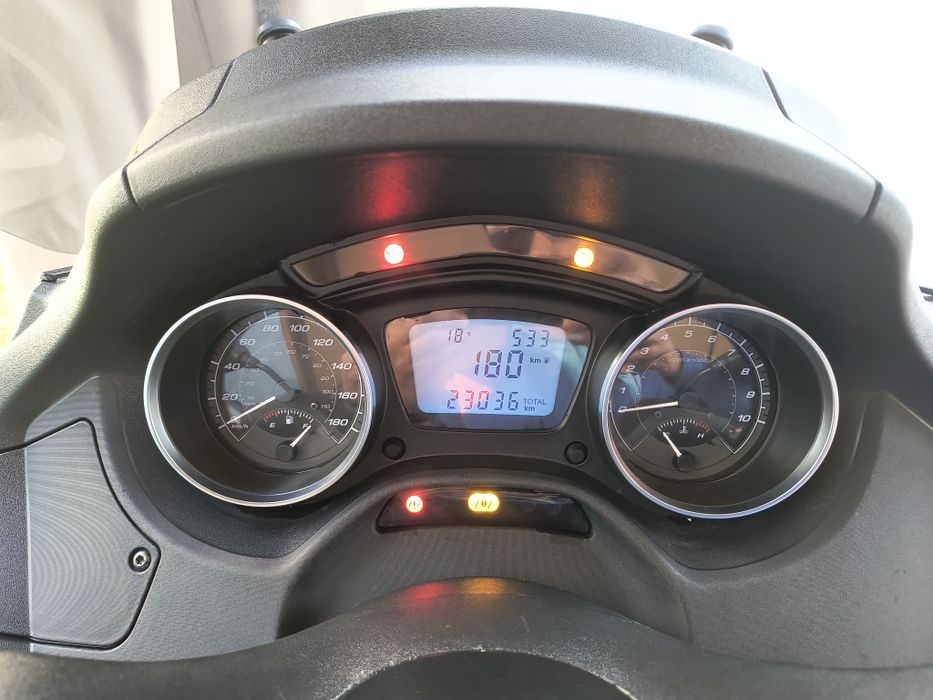 Vind Piaggio MP3 500hpe sport