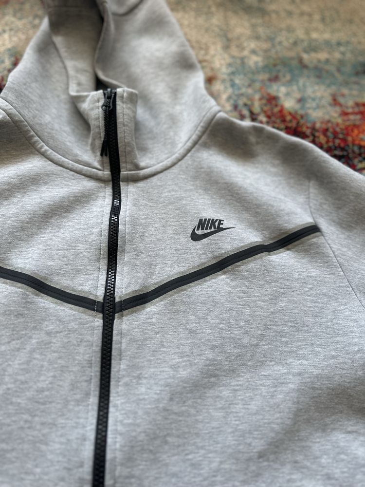 Nike tech fleece