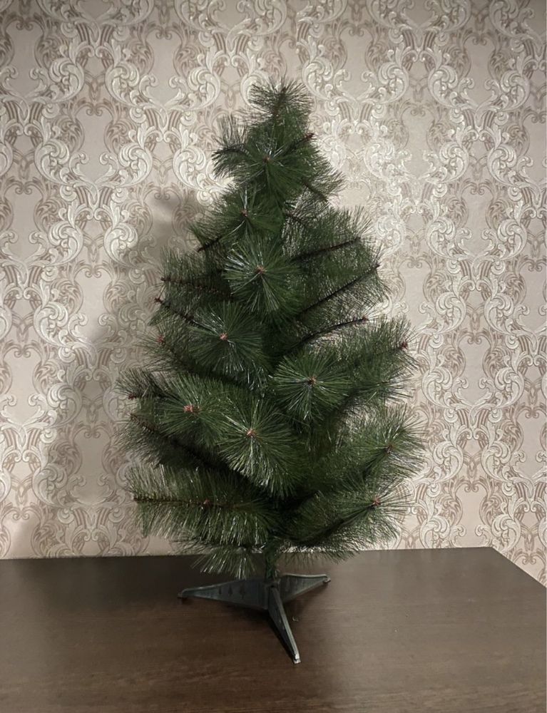 Новогодняя елка маленькая 84 см низкая