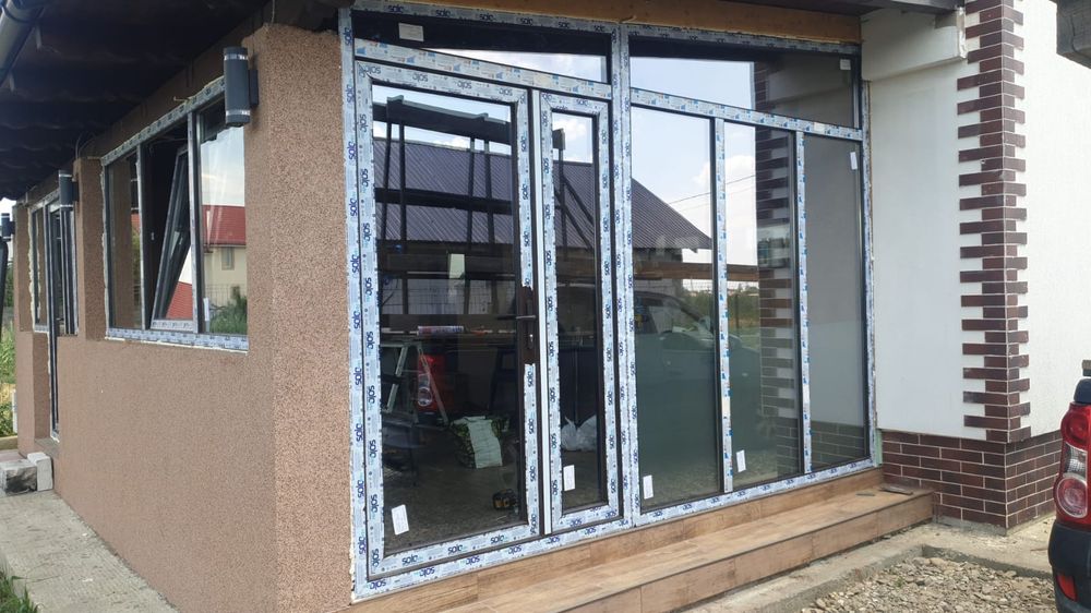 Tâmplărie pvc cu geam termopan, plase insecte,