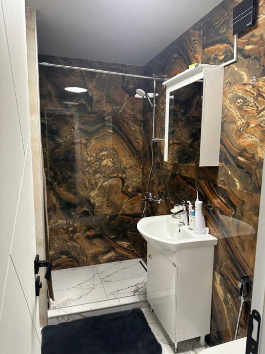 Продава се Тристаен апартамент в София, Люлин 2 - 69 кв.м за 2500 €/кв.м - Снимка #2