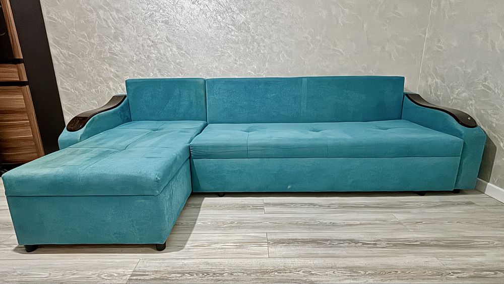 Срочно продам угловой диван