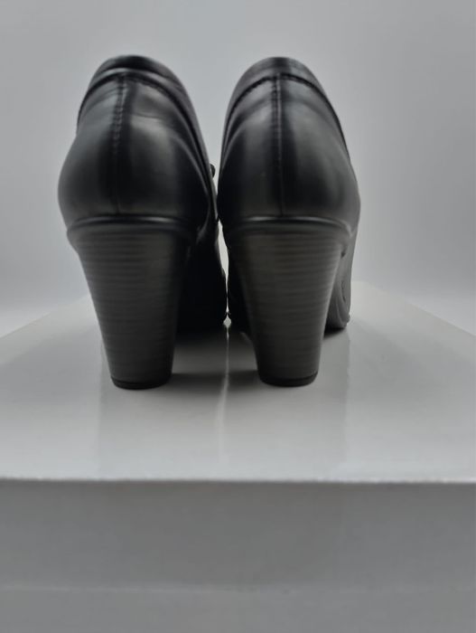 Дамски обувки естествена кожа