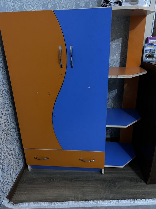 Балаларға арналған шкаф және диван