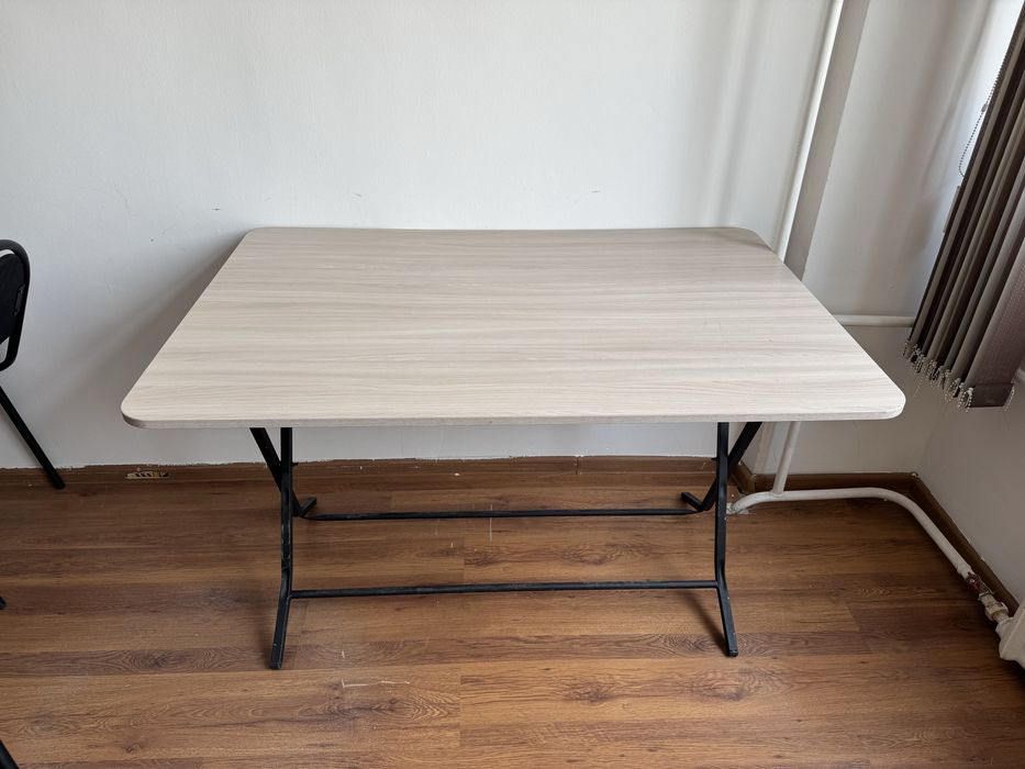 Офисная мебель продам стол с тумбой, шкаф, стол раскладной, доска б/у