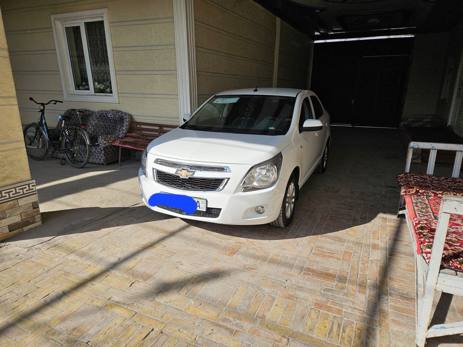 Срочни сотилади 2022 Афтомат