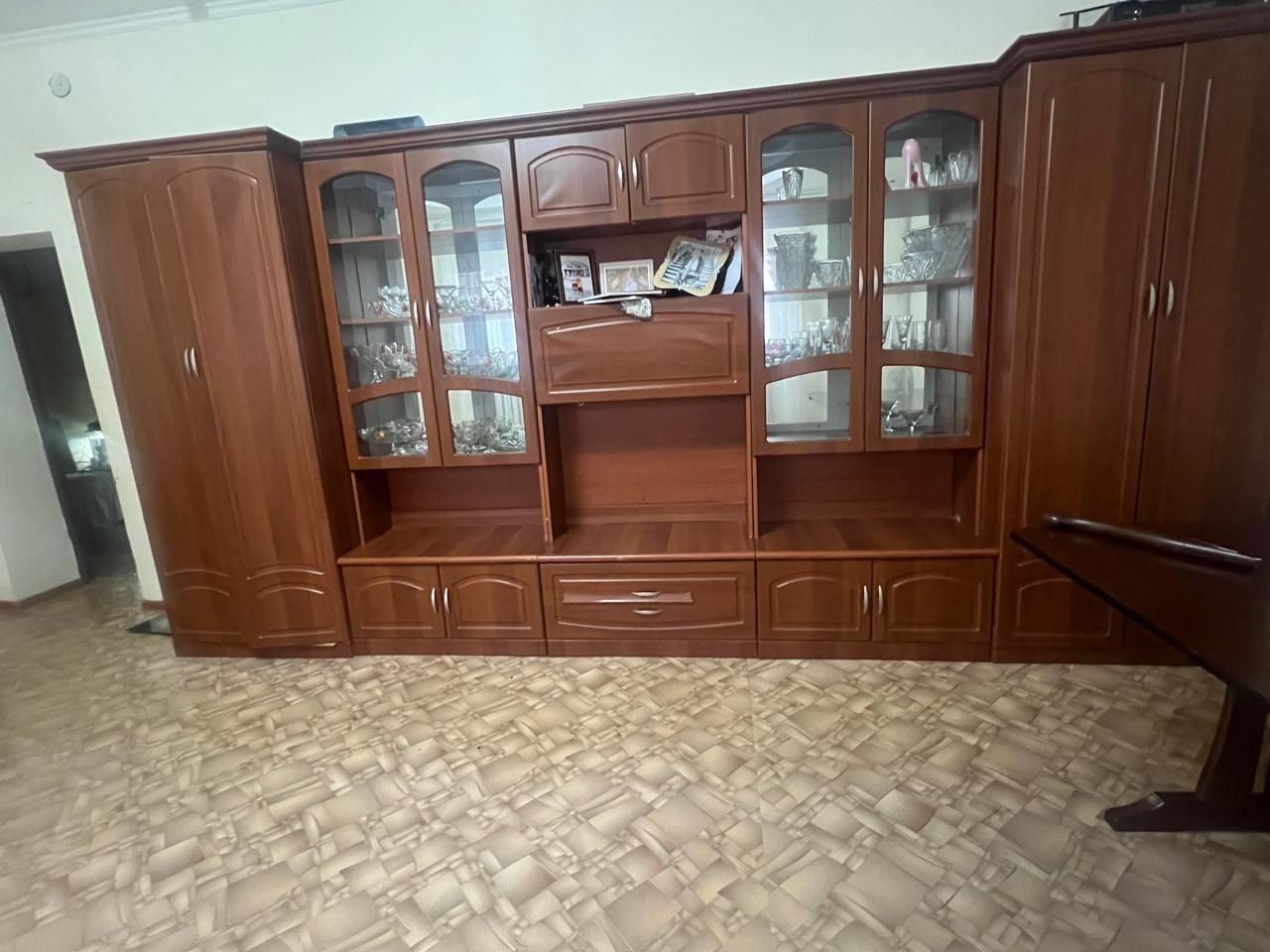 Продается стенка для гостины