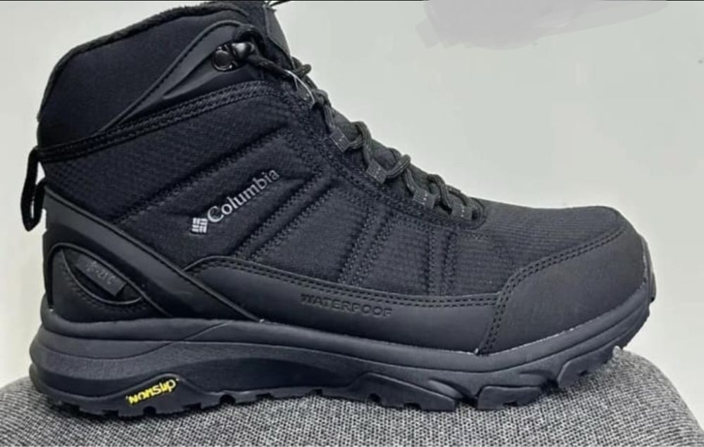 Зимние кроссовки сапожки новые мужские черные Columbia мех натуральный