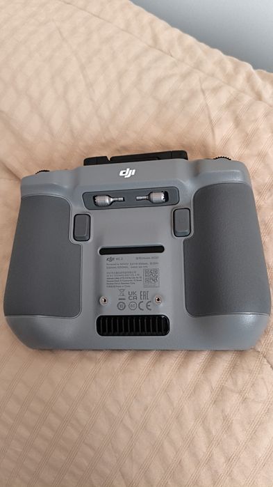 Продаю пульт DJI RC2