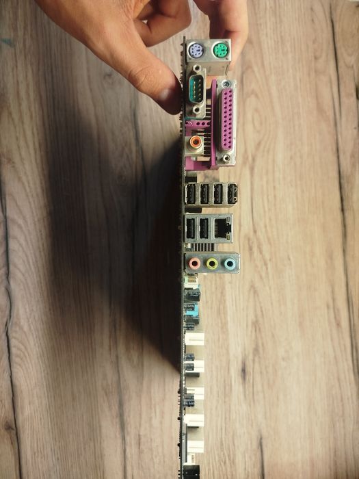 Gigabyte GA-P43T-ES3G (LGA775, DDR3) — нерабочая, на запчасти