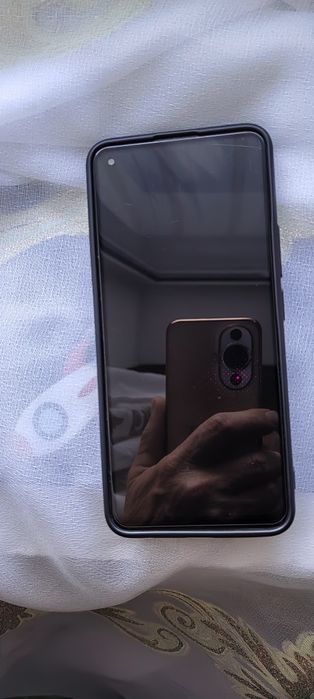 Реалми  8 про сотилади