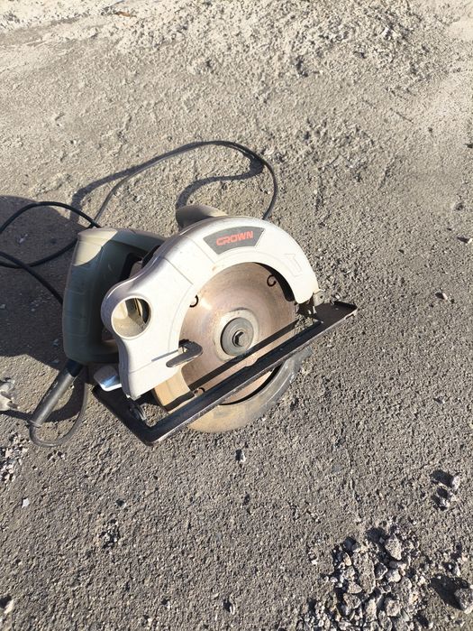 Пила дисковая Crown 1500 Вт
