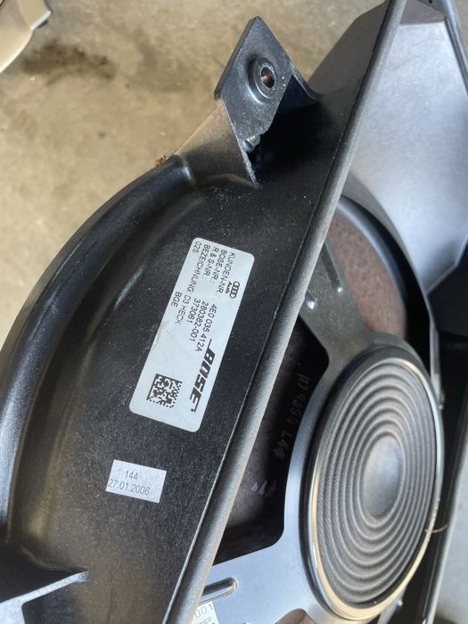 Boxe audio Bose fata / spate / plansa / luneta Audi A8 dE