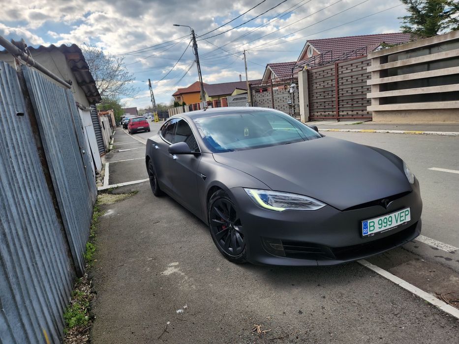 Tesla S90 4x4 an 2017 incarcare gratis pe viata 160 000km