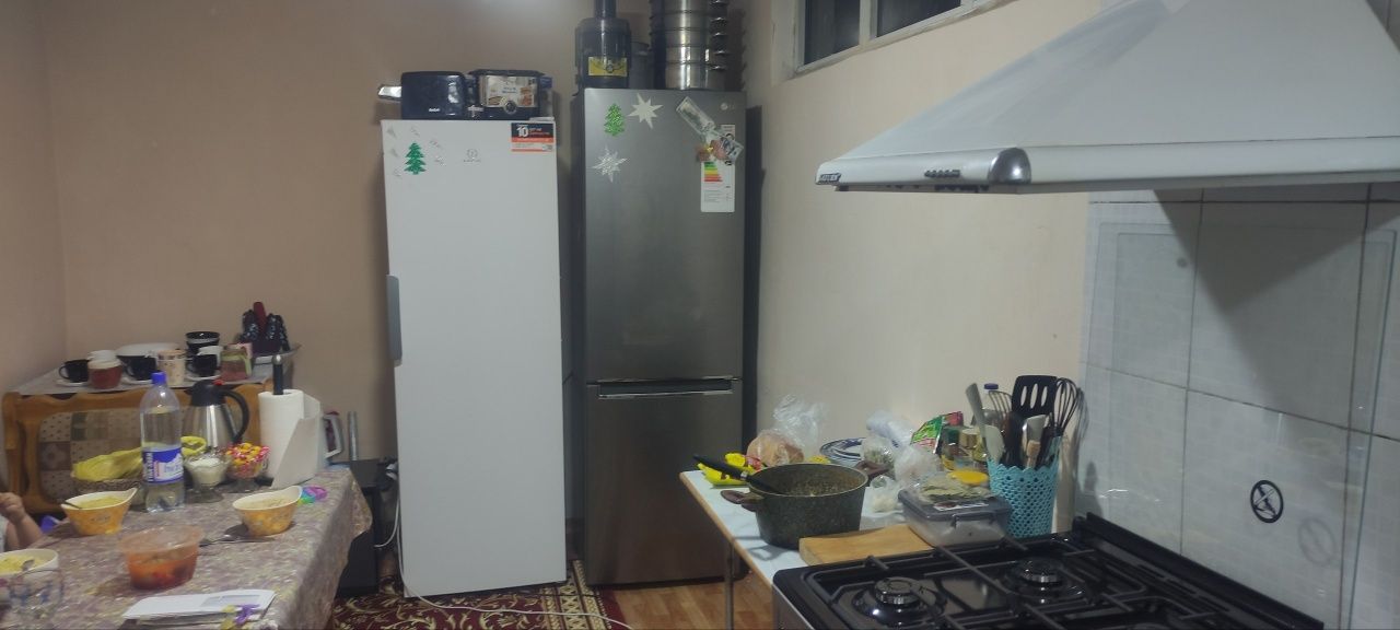 Продам Центр Янгиюля дом 3 сотки 5 комнат Оазис Аквапарк