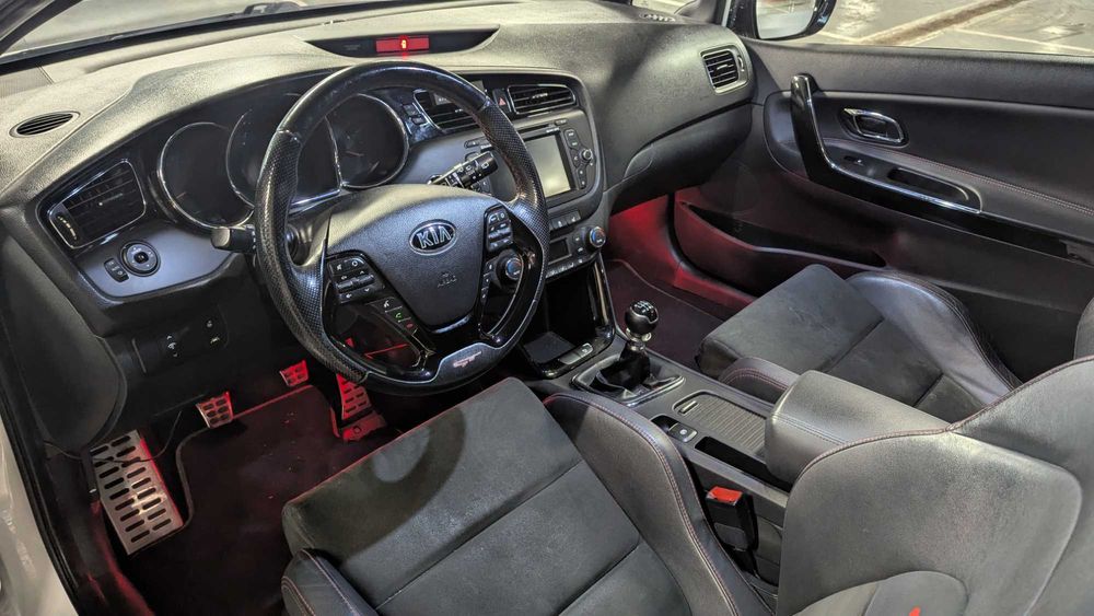 Kia Cee'd GT 1st Edition 2014 - 1.6 T-GDI 204CP